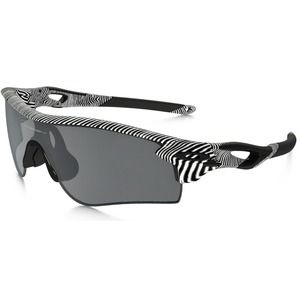 Oakley Men's Radarlock Path Black Iridium Polarized Sunglasses + Clear Lens